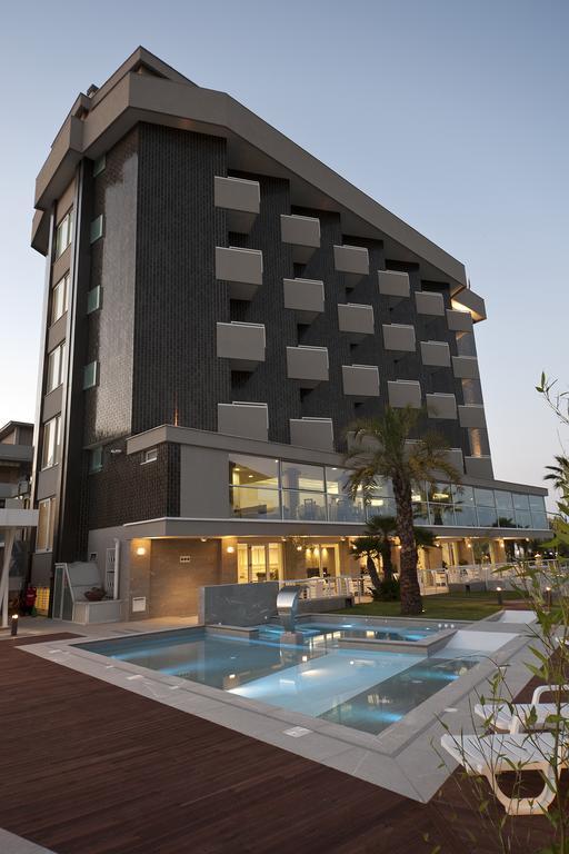 Hotel Eden ألبا أدرياتيكا المظهر الخارجي الصورة