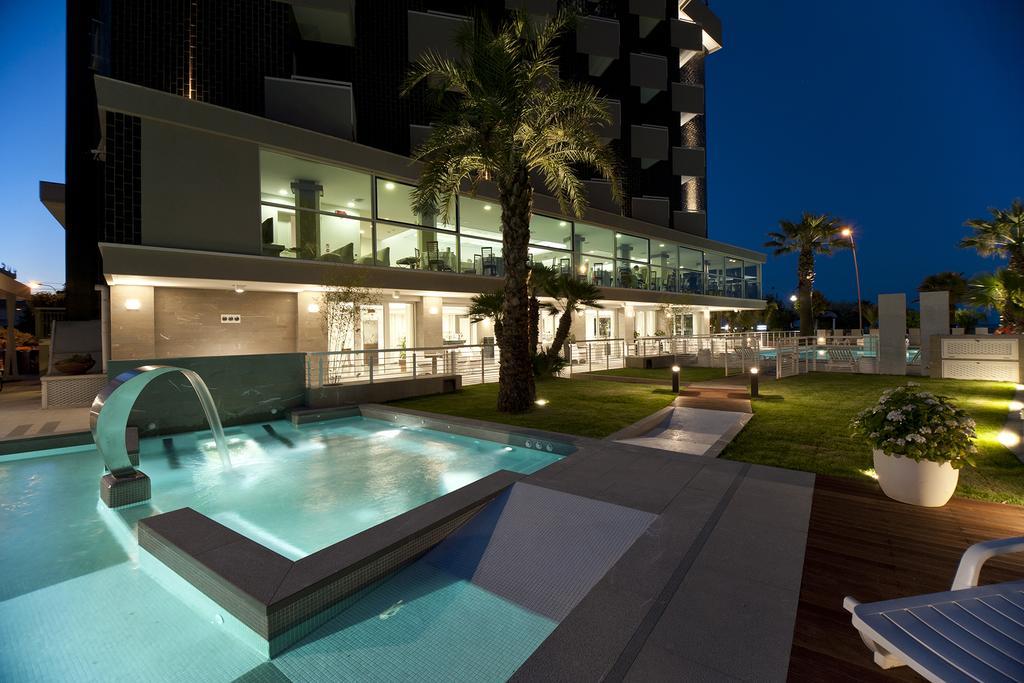Hotel Eden ألبا أدرياتيكا المظهر الخارجي الصورة