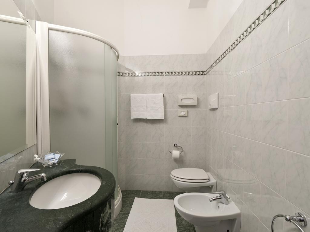 Hotel Eden ألبا أدرياتيكا الغرفة الصورة